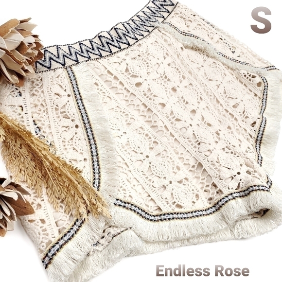 Endless Rose Pants - Endless Rose Cream Embroider Eyelet Boho Shorts S